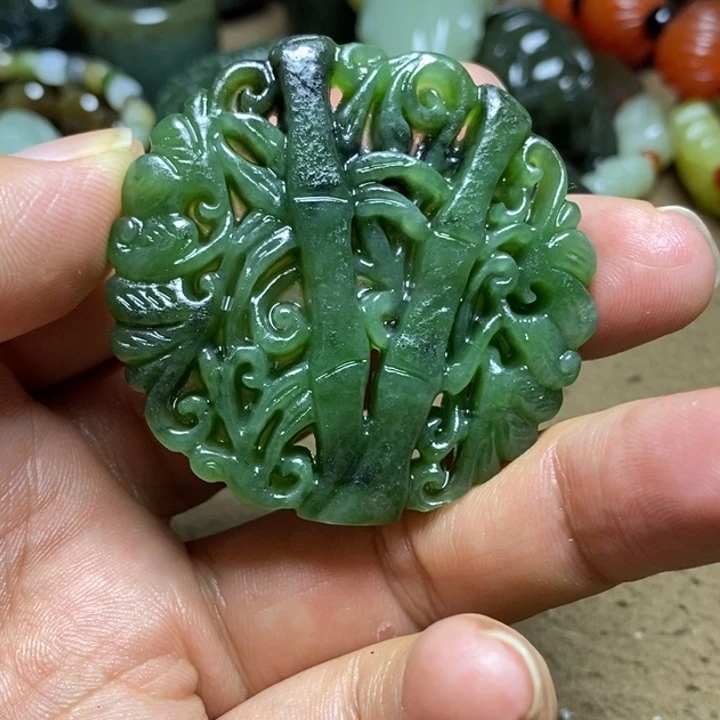颈饰未镶嵌和田玉