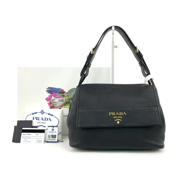 95新/普拉达/妃鱼/手提包/市场价22000/250126LT0024