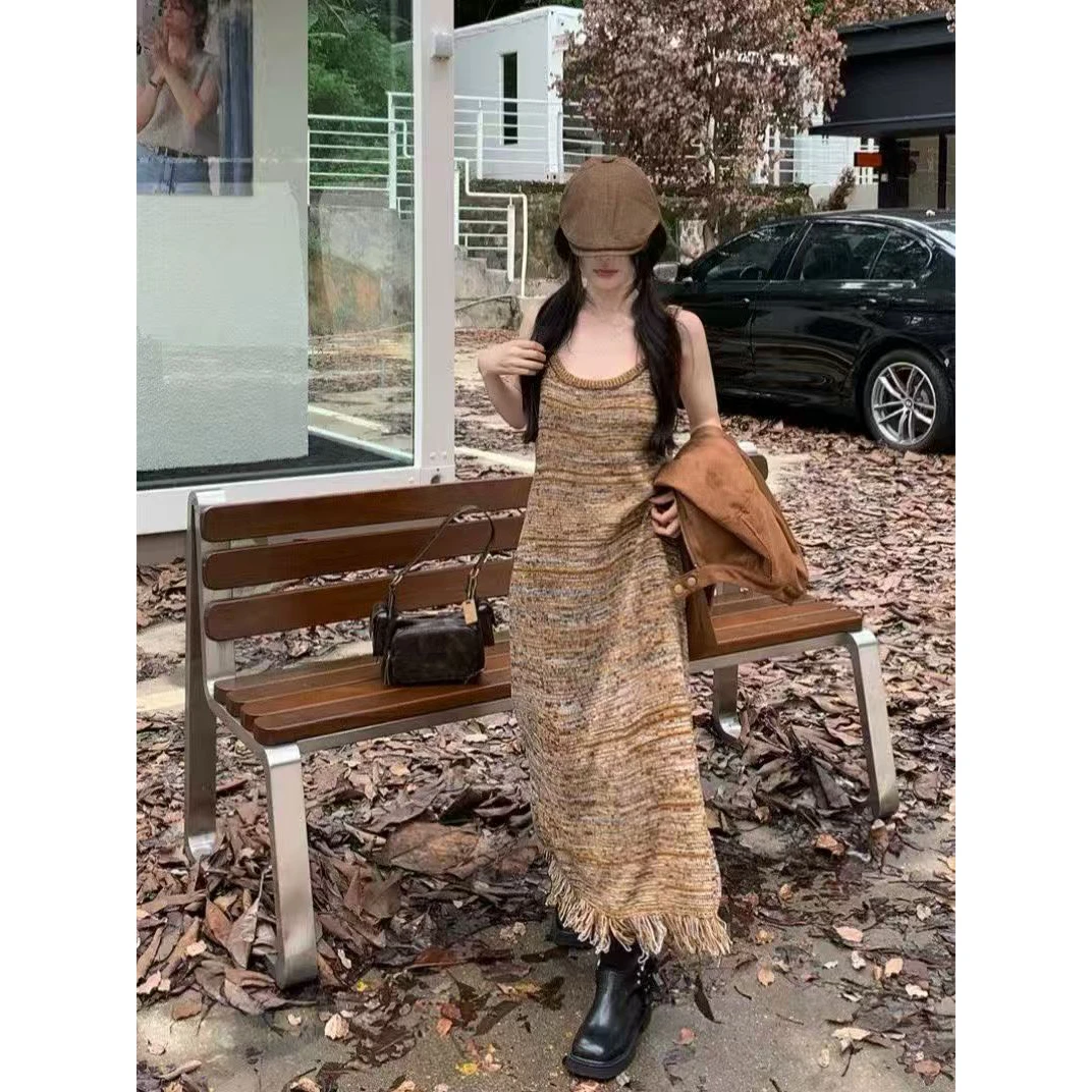 川西新疆草原大西北海边度假云南旅游穿搭高级感针织连衣裙女春秋