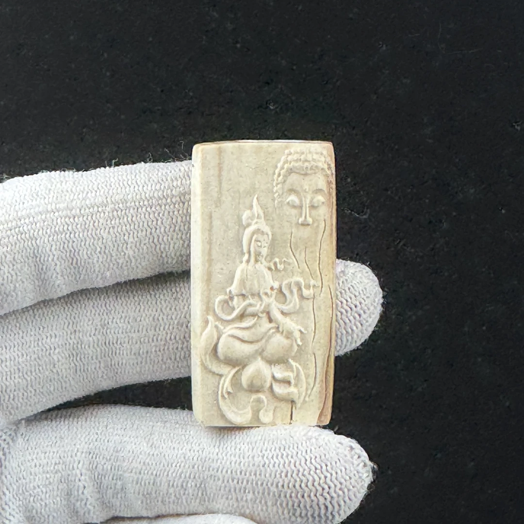 E5196天然猛犸雕刻牌24.5*47.5mm一物一图 支持鉴定 假一