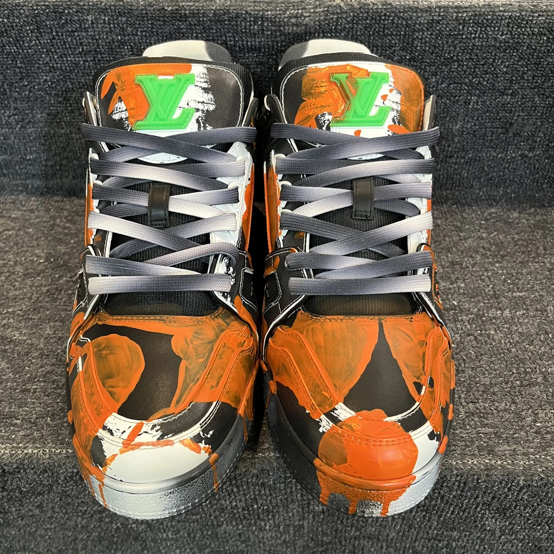 未使用 LouisVuitton/路易威登 【艺术家联名】彩绘涂鸦黑橙trainer