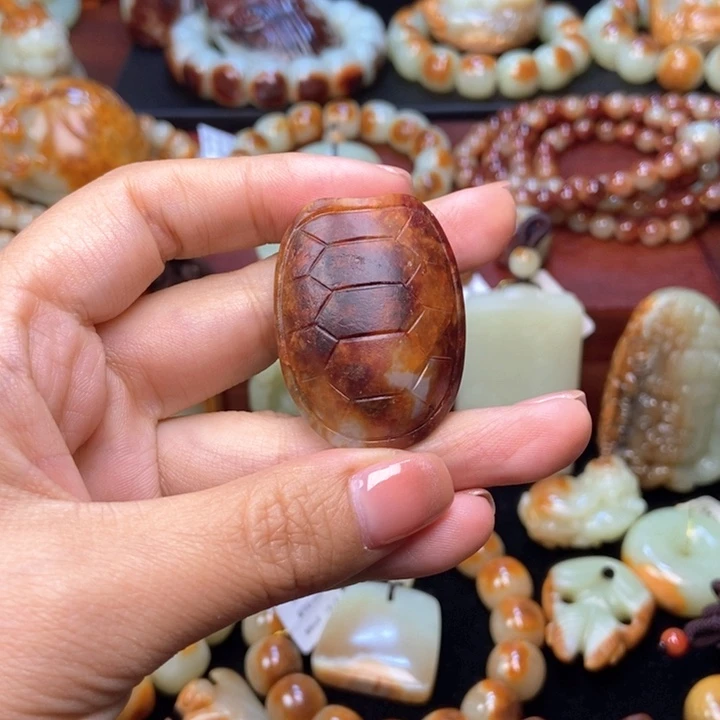 岫岩河磨玉（透闪石质玉）未镶嵌挂件