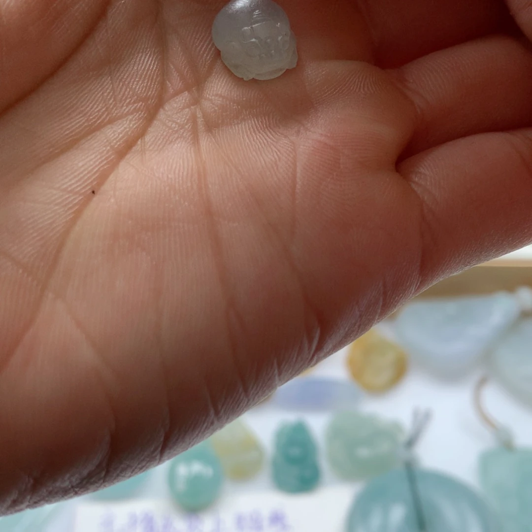 定制翡翠未镶嵌木***丿激怒
