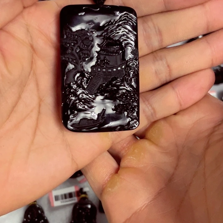 ^***^翡翠未镶嵌颈饰山水