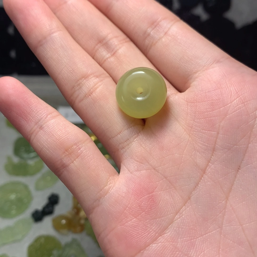 合金蛇纹石玉颈饰