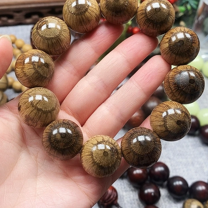 鹤***。藤类手串/手链买麻藤