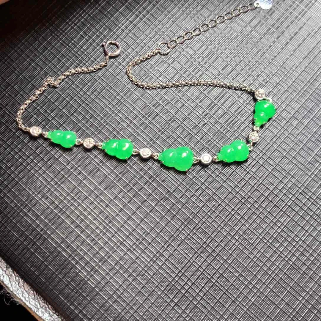 颈饰18K金镶嵌翡翠翡翠