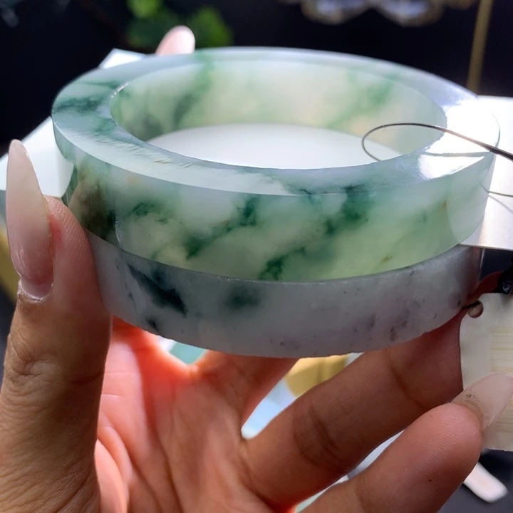 定制翡翠未镶嵌飘绿花58-60圈