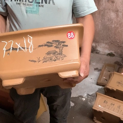 紫砂花盆手工制作