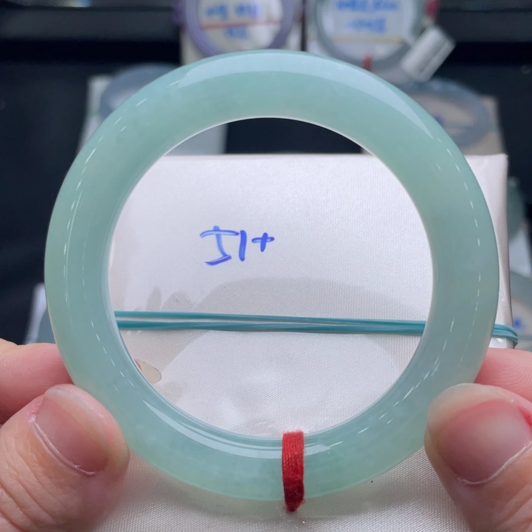 翡翠未镶嵌手镯翡翠手镯17