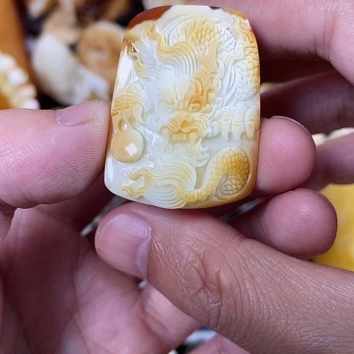 琥珀未镶嵌裸石我