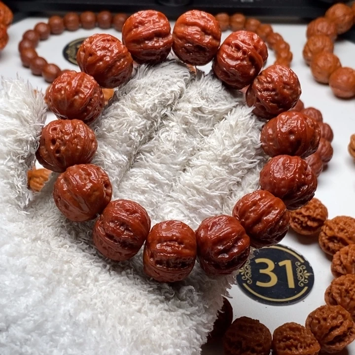 ****文玩核桃吊坠22红皮