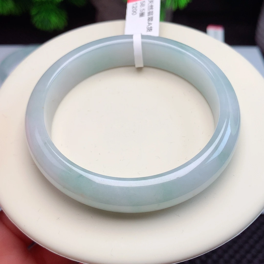 翡翠未镶嵌手镯58.5圈