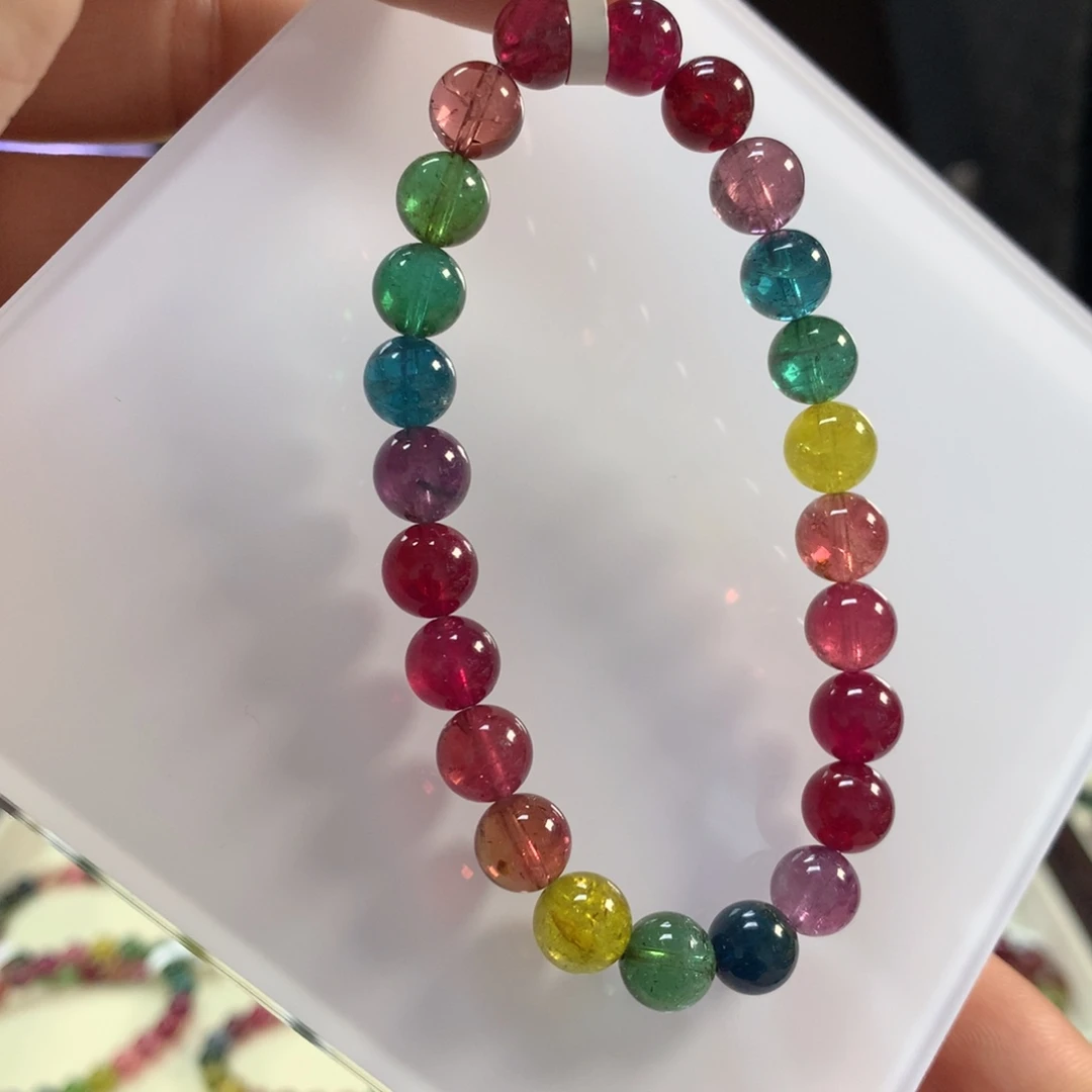 未镶嵌碧玺手链7.8左右