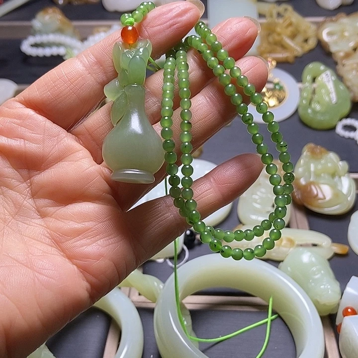 和田玉未镶嵌挂件