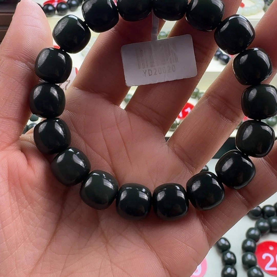 和田玉未镶嵌手串