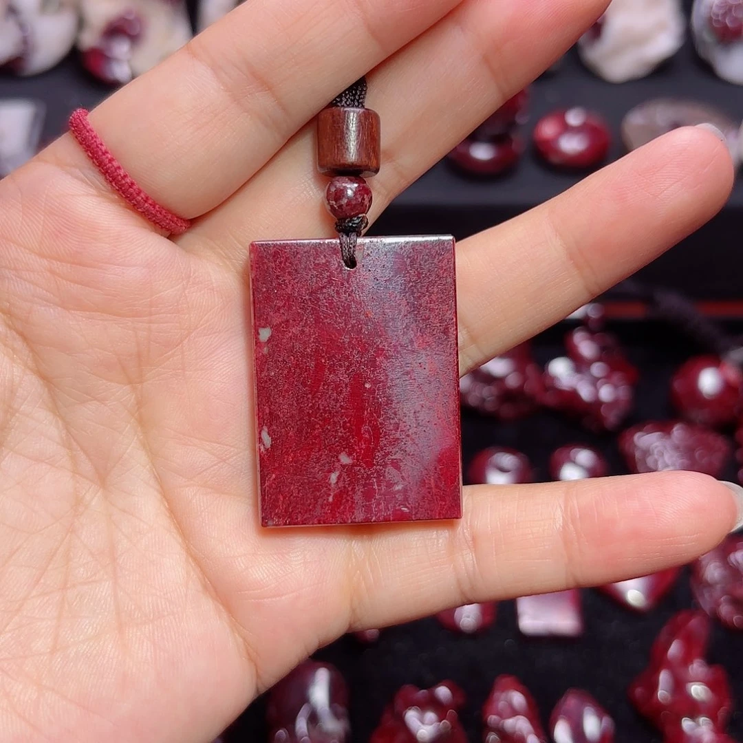 天然辰砂远*原矿朱砂吊坠
