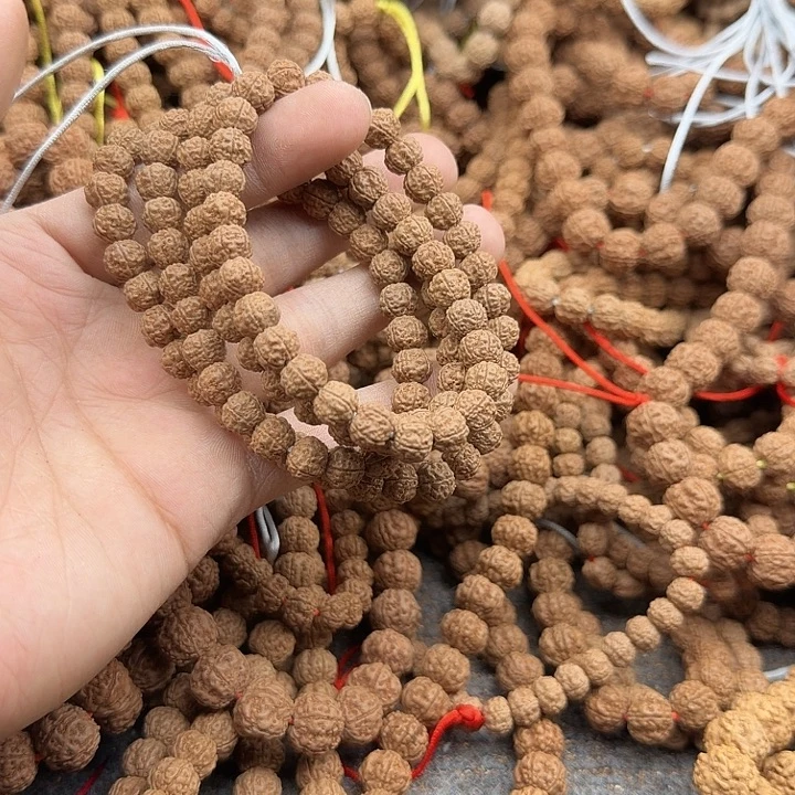 余***苗金刚菩提吊坠帝王花