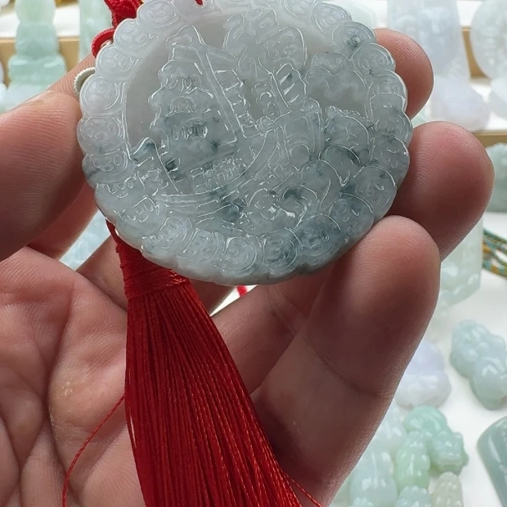 翡翠未镶嵌颈饰天然缅甸A货翡翠