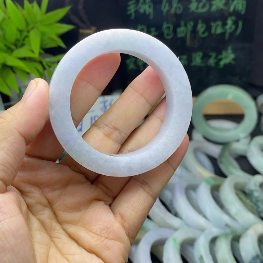 未镶嵌手镯定制翡翠
