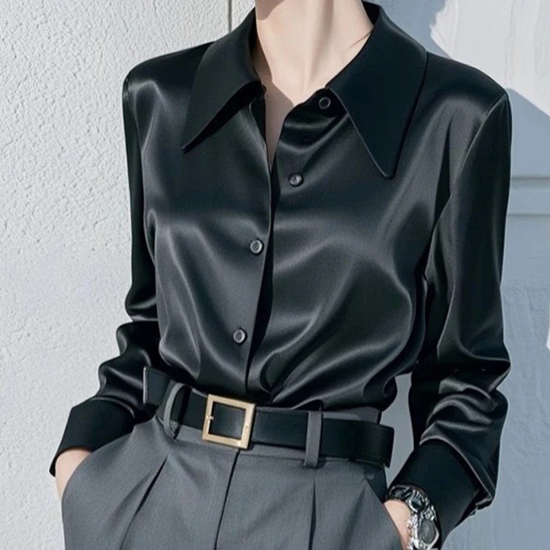 时尚轻奢绝美黑色翻领缎面长袖衬衫女春秋款洋气通勤百搭职业衬衣