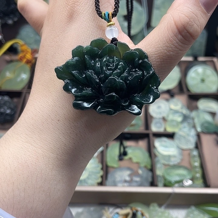 合金蛇纹石玉吊坠(赠链)