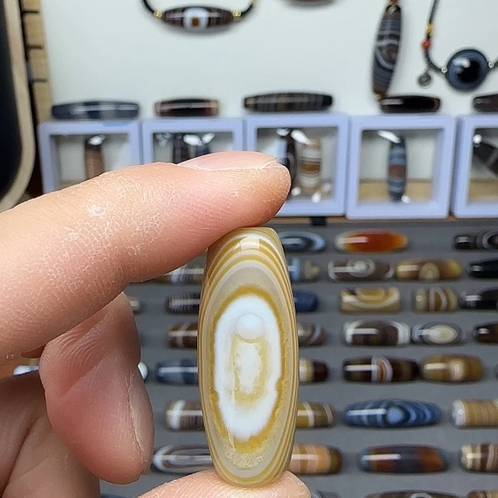 玛瑙/玉髓合金颈饰
