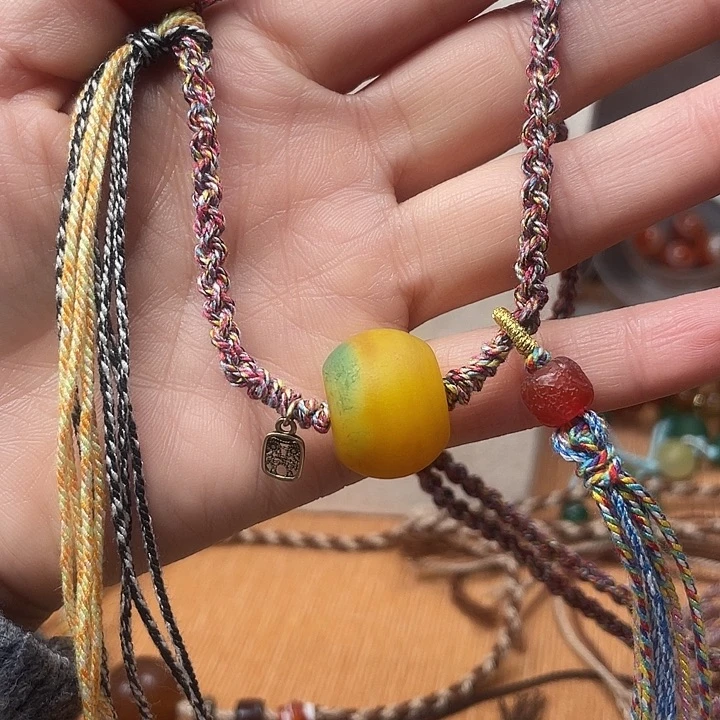 年***玛瑙/玉髓未镶嵌手链