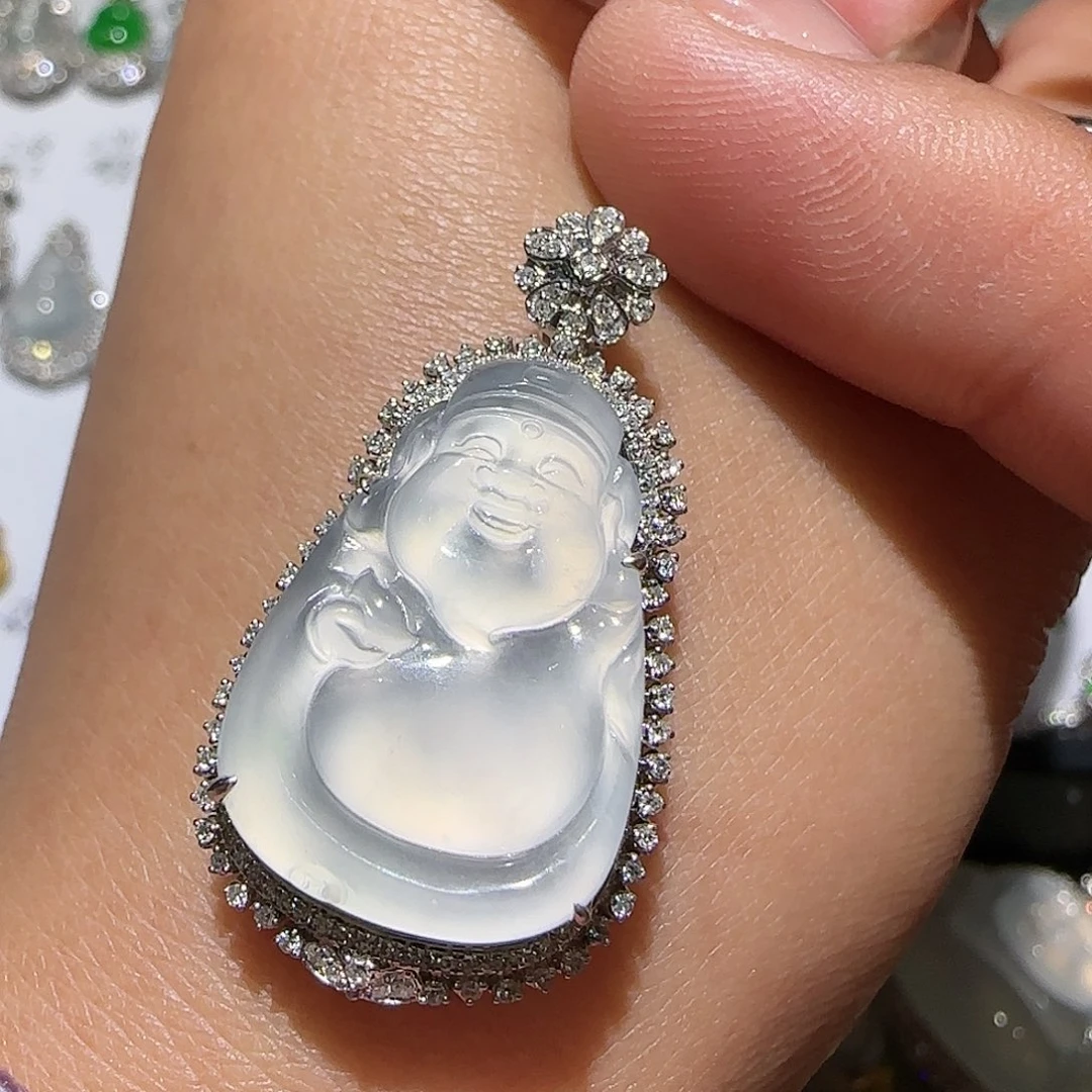 【闪购商品】颈饰18K金镶嵌翡翠天然