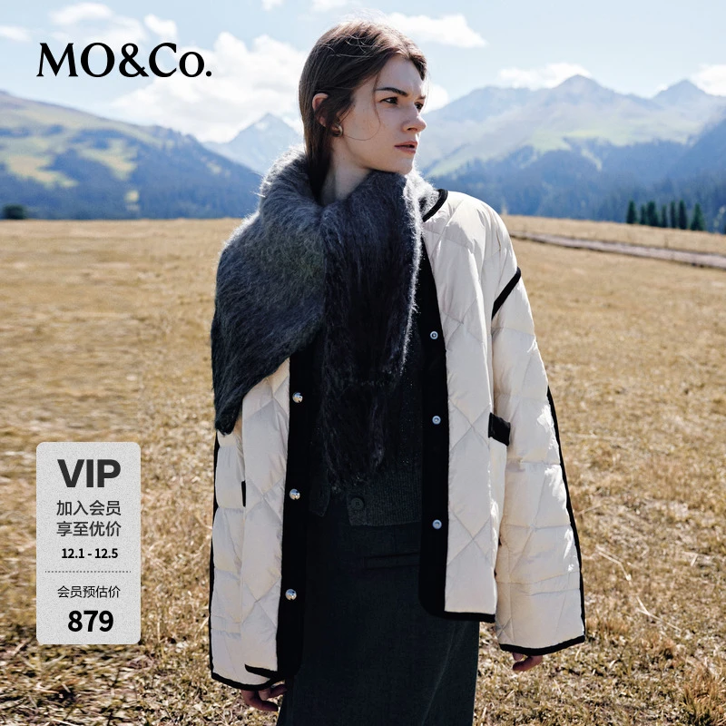 MOCO秋季撞色丝绒边压纹宽松羽绒服外套MBC3EINT08