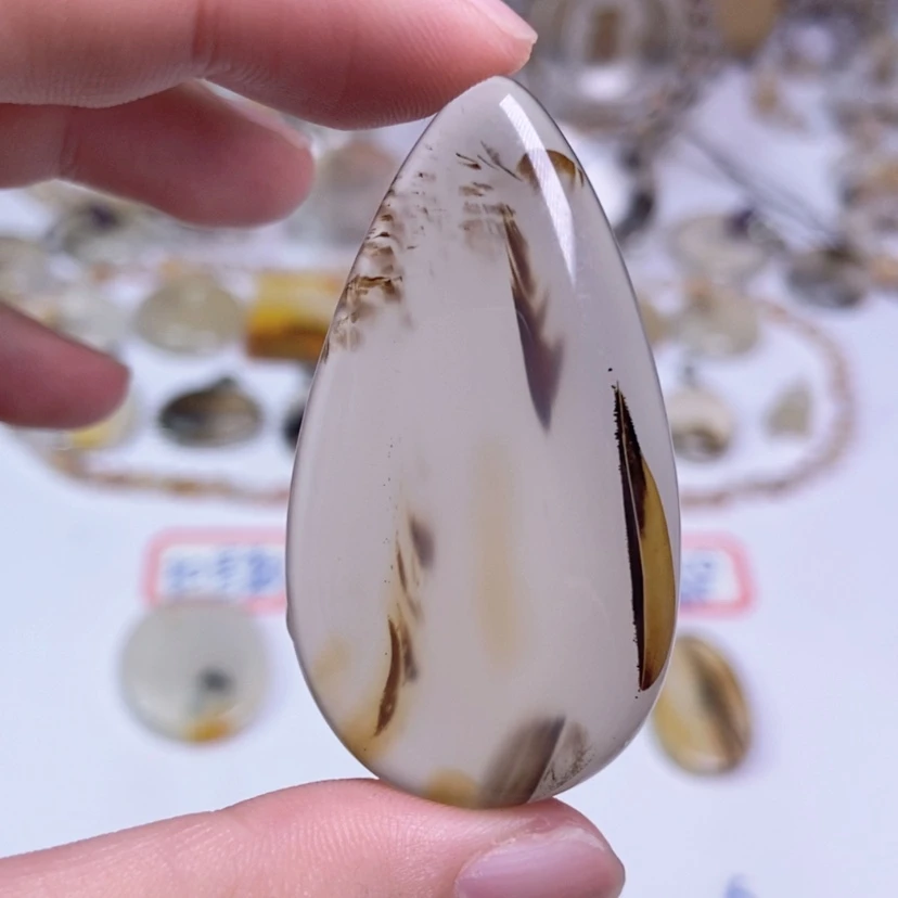 【闪购商品】玛瑙/玉髓颈饰合金