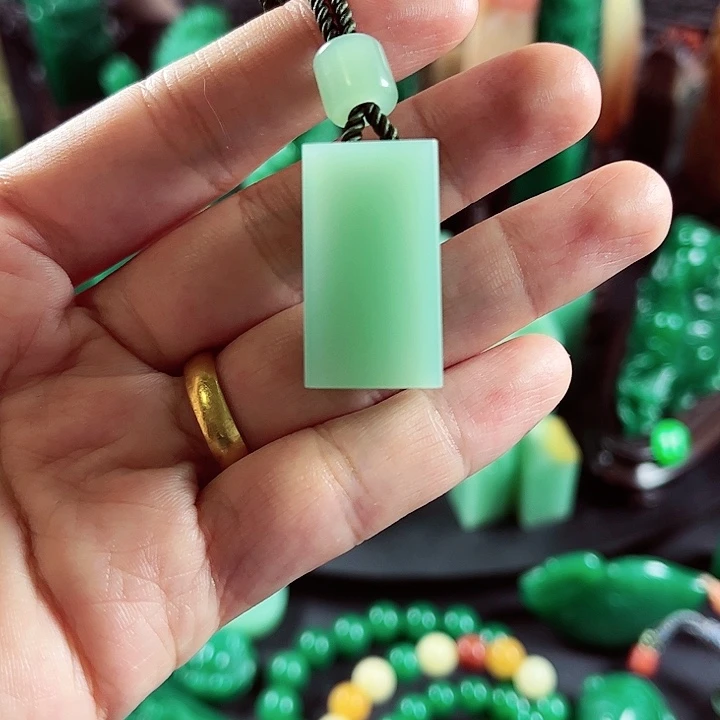 四川石名贵石材梅子青