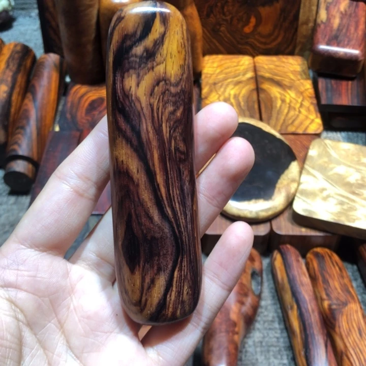 小***学绒质实木红木木料手把