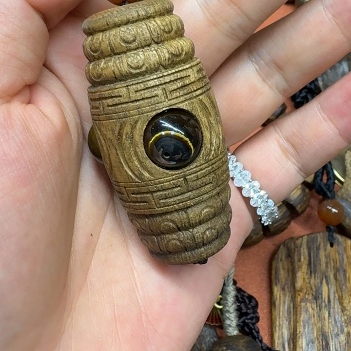 大叶紫檀（黑酸枝木类）