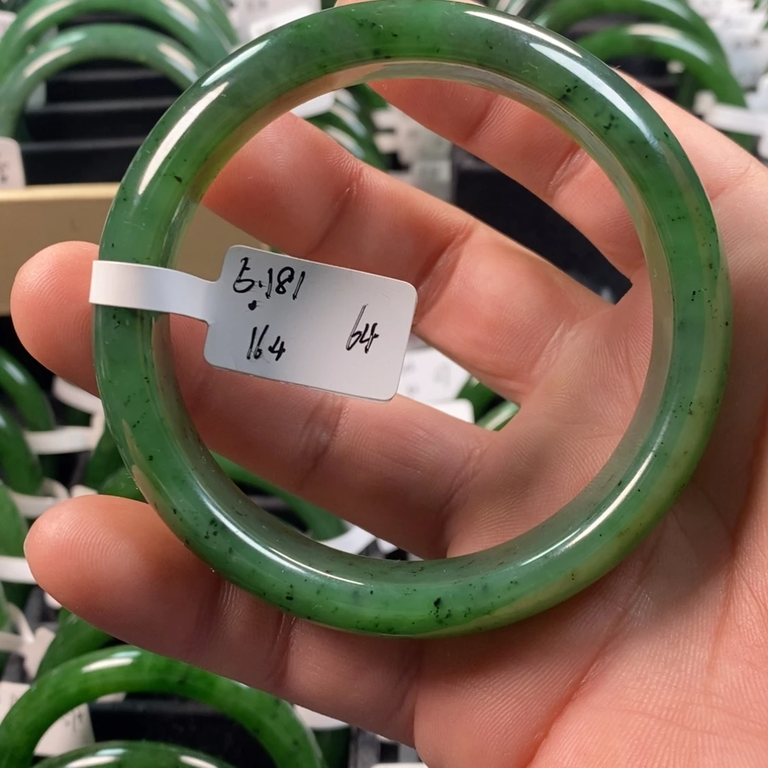 和田玉（碧玉）未镶嵌手镯有瑕疵64