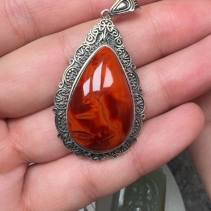 南红玛瑙银S925镶嵌颈饰