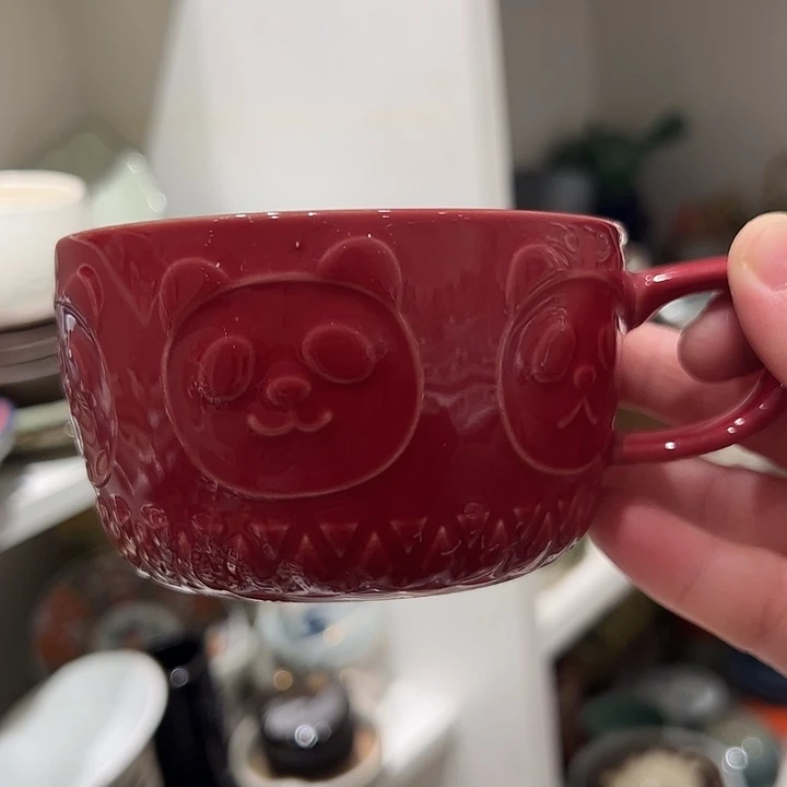 喜***乐瓷浮雕小熊猫马克杯漏出