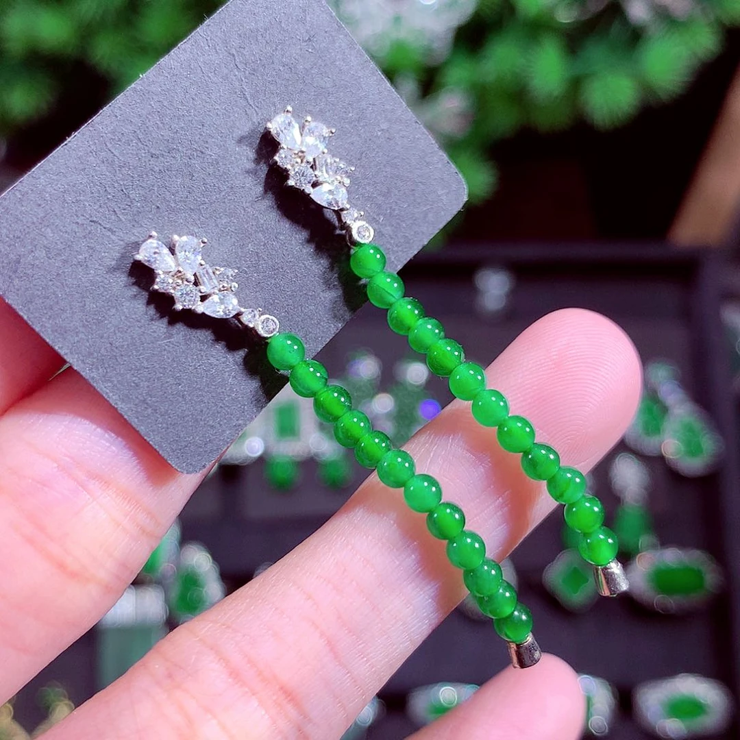 颈饰未镶嵌翡翠天然