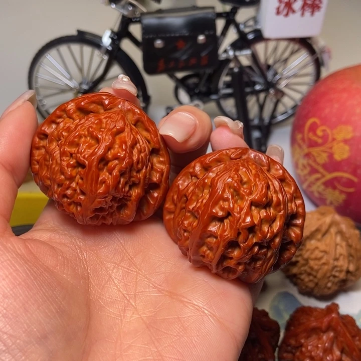 未***央文玩核桃吊坠白狮子白狮子白狮子