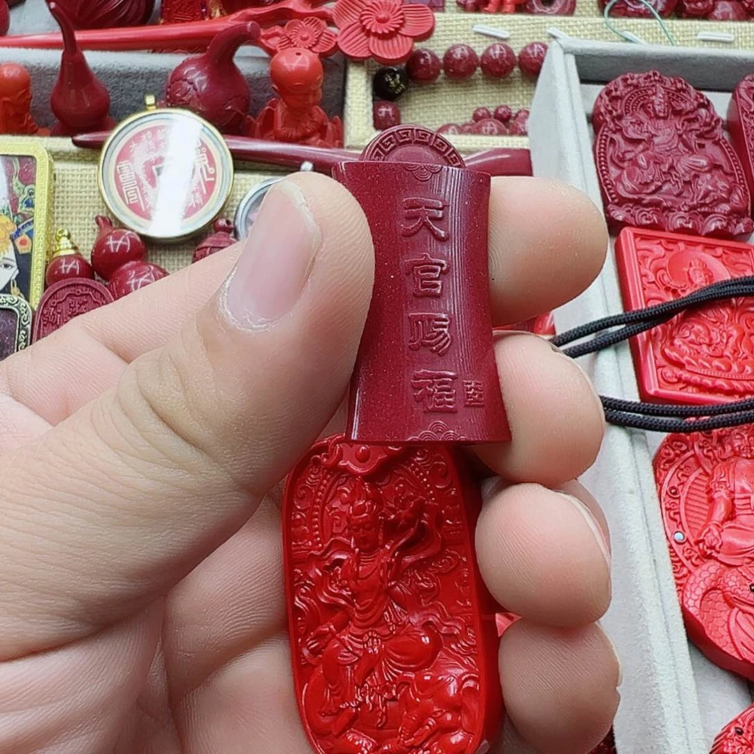 东陵石颈饰合金✨****?