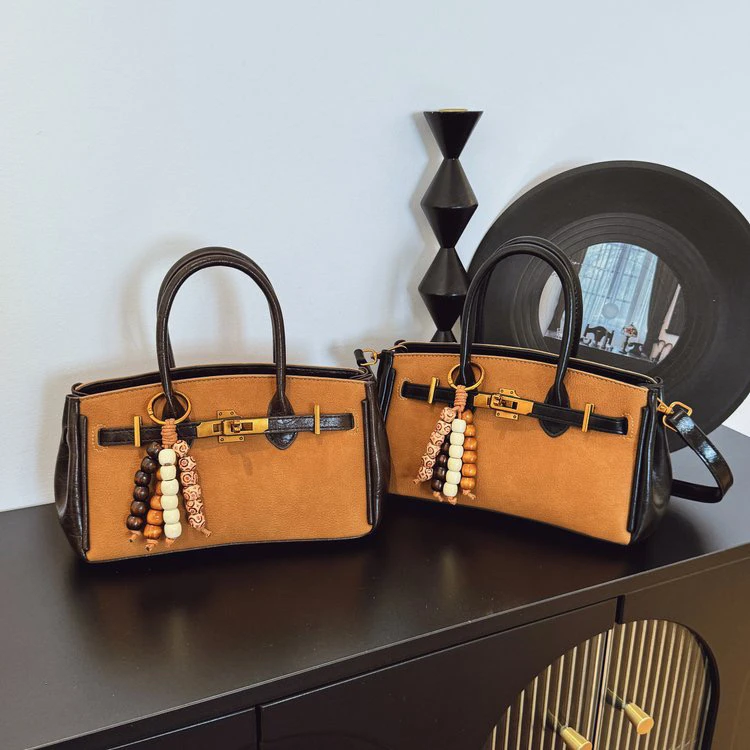 精致都市时尚女人撞色手提铂金凯莉包包斜挎包通勤女2025 秋冬