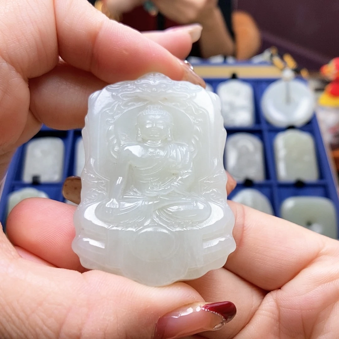 和田玉颈饰未镶嵌看****1