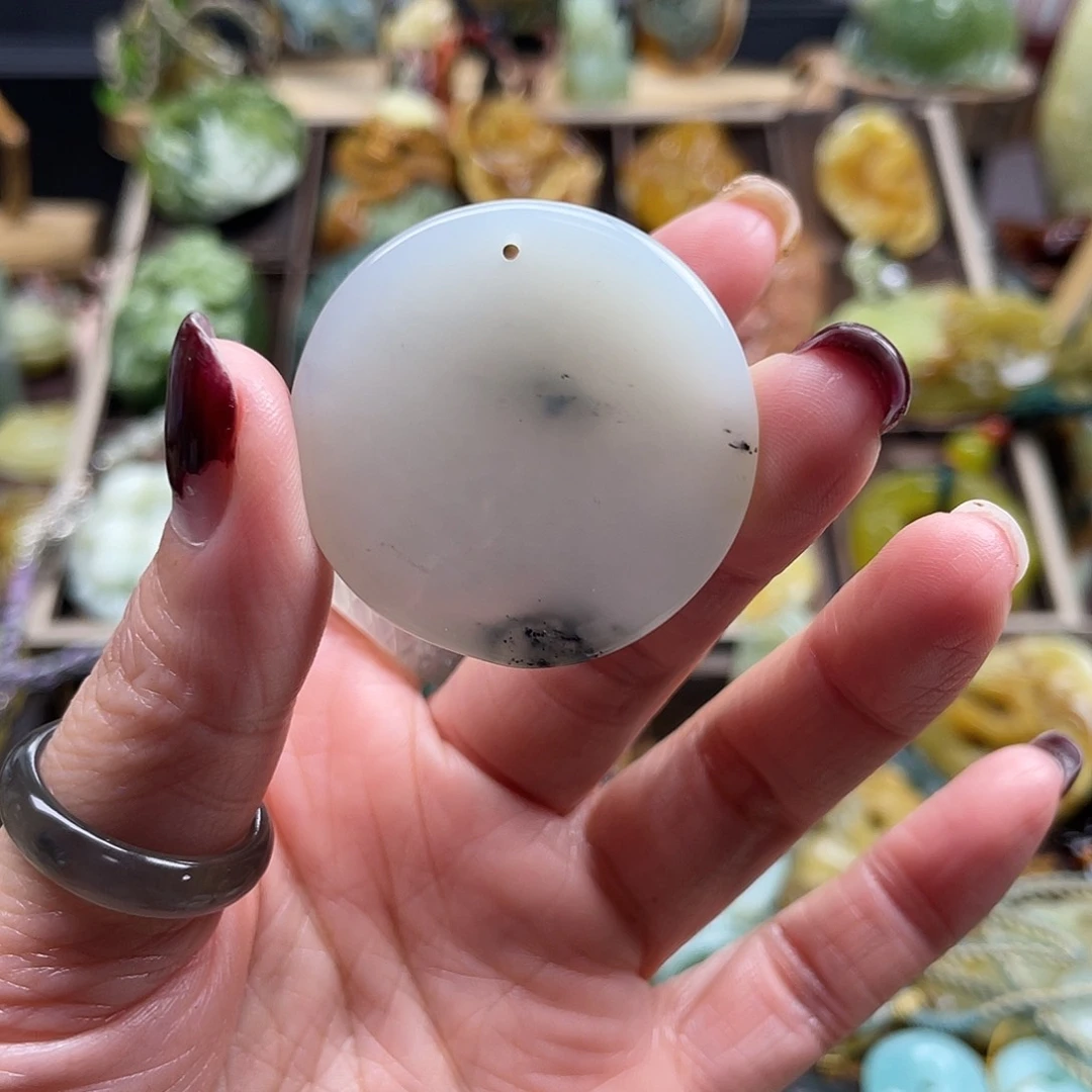 蛇纹石玉颈饰未镶嵌岫玉无事牌