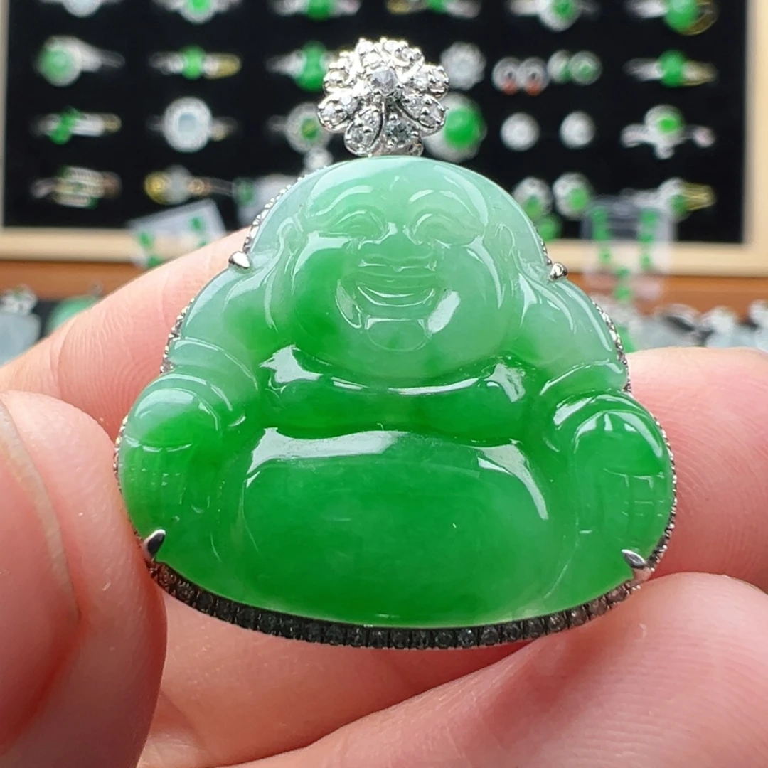 翡翠18K金镶嵌颈饰佛