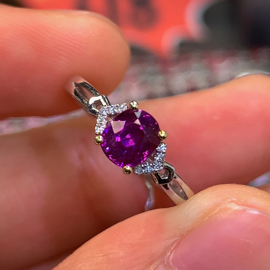 彩色蓝宝石戒指18K金镶嵌1.02ct无烧