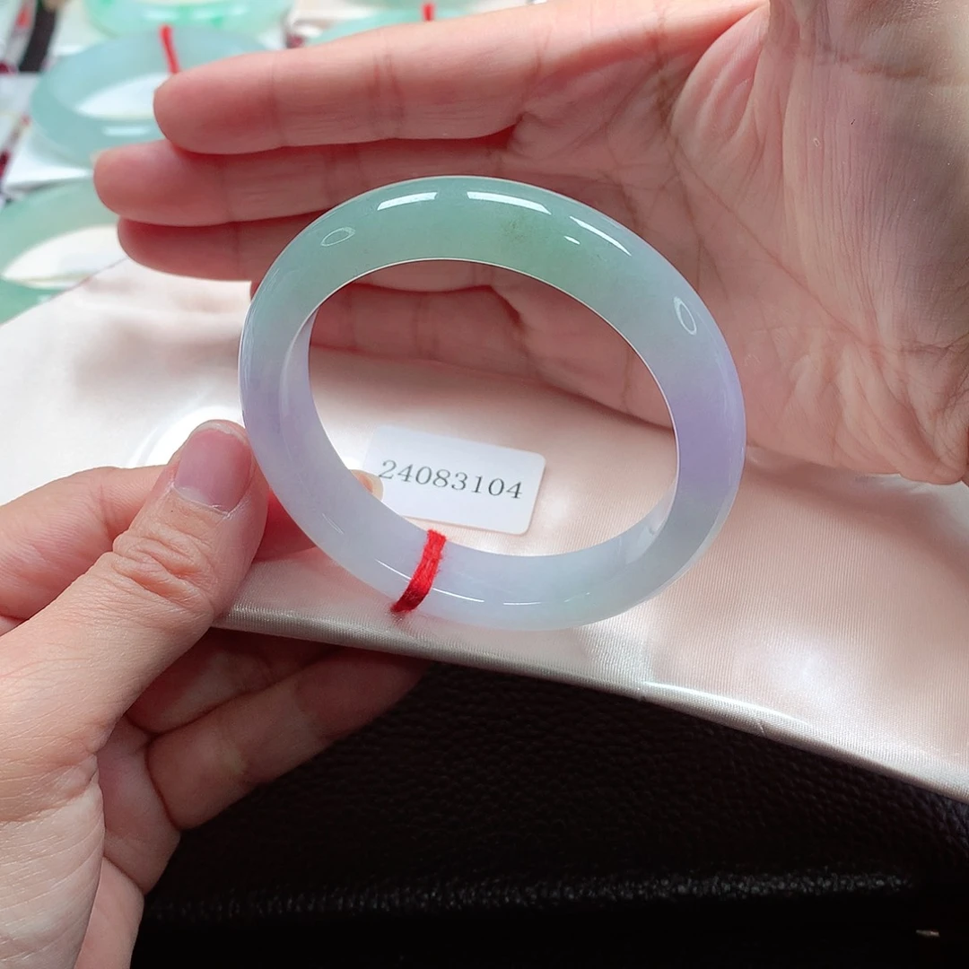 翡翠手镯未镶嵌天然A货翡翠手镯