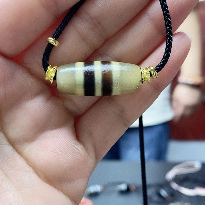 玛瑙/玉髓颈饰合金