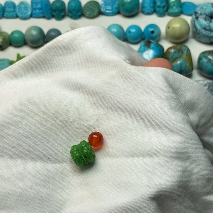 南红玛瑙未镶嵌颈饰