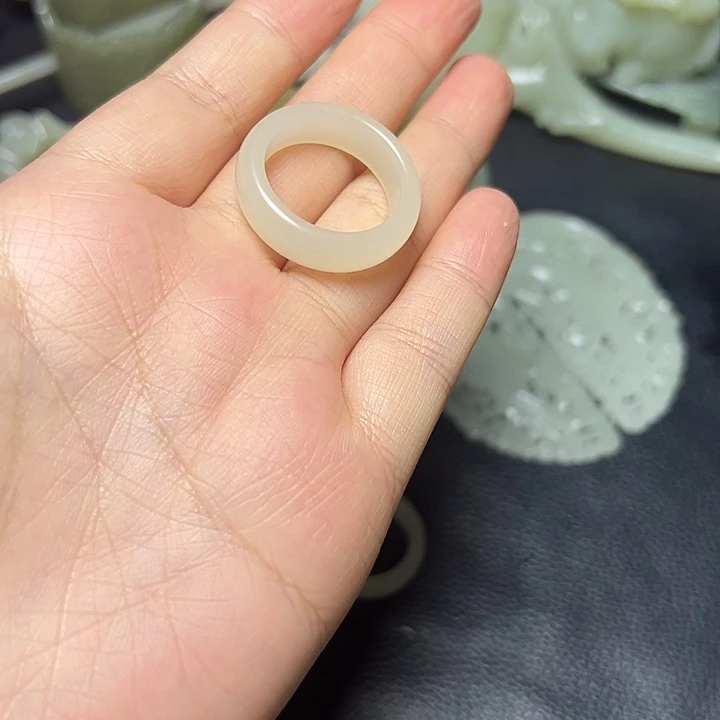 和田玉未镶嵌颈饰21