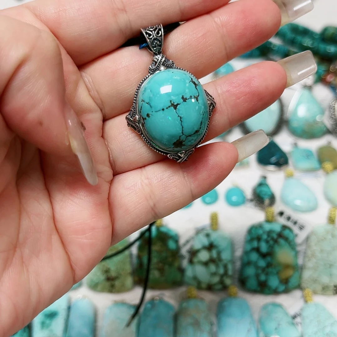 【闪购商品】未镶嵌绿松石珠宝奇石